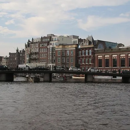 Private Houseboat In The Heart Of Botel *